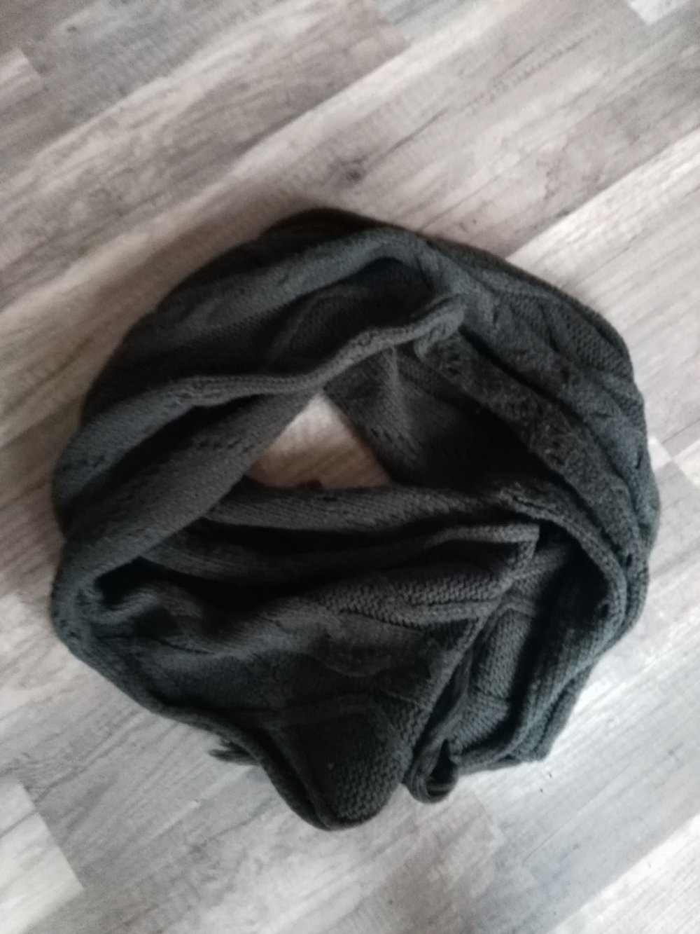 großer Schal olivgrün waldgrün Zopfmuster