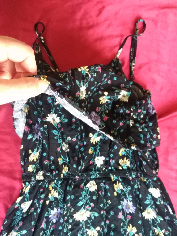 Sommerkleid schwarz Blumenmuster locker luftig sitzend Gr. M