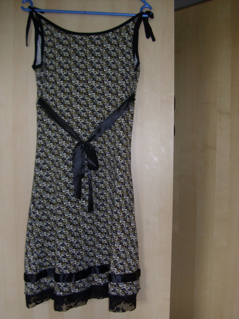 Kleid Sommer eng sexy Gr. S-L schönes Muster