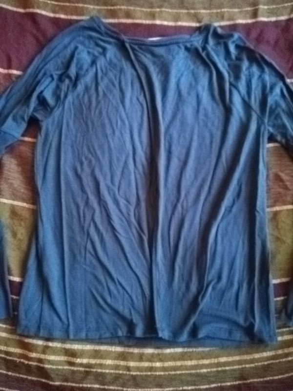 Langarm Shirt dunkelblau offenes Rückenteil Gr. S