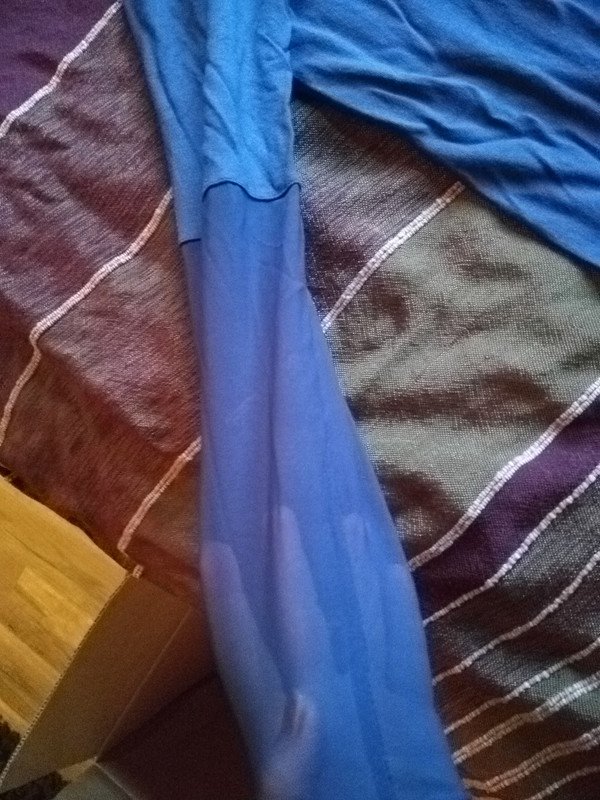 Langarm Shirt dunkelblau offenes Rückenteil Gr. S