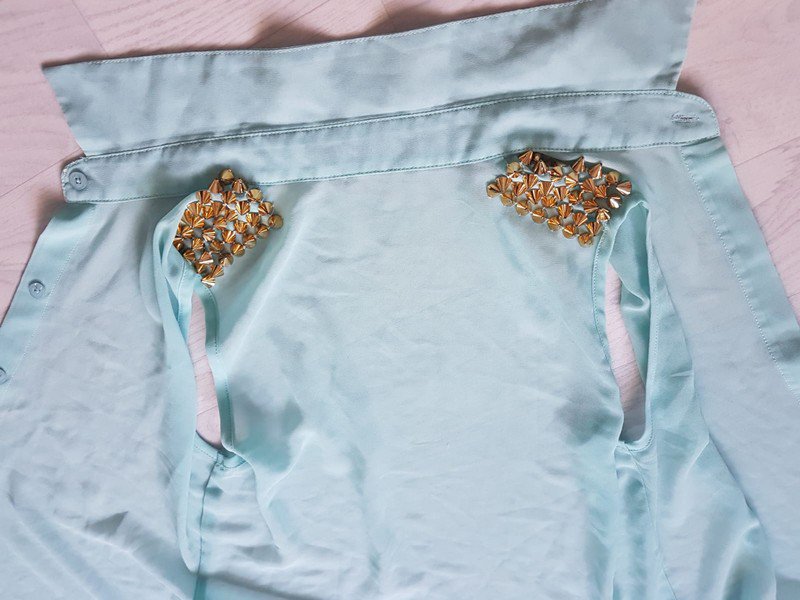 top bluse oberteil shirt nieten gold türkis blau