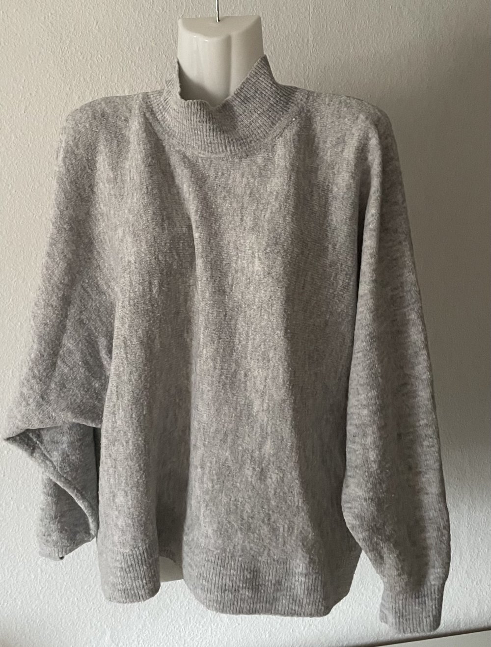 Pullover Grau