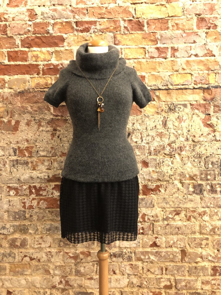 Wunderschöner schwarzer zweilagiger Rock von janina Größe 40 M