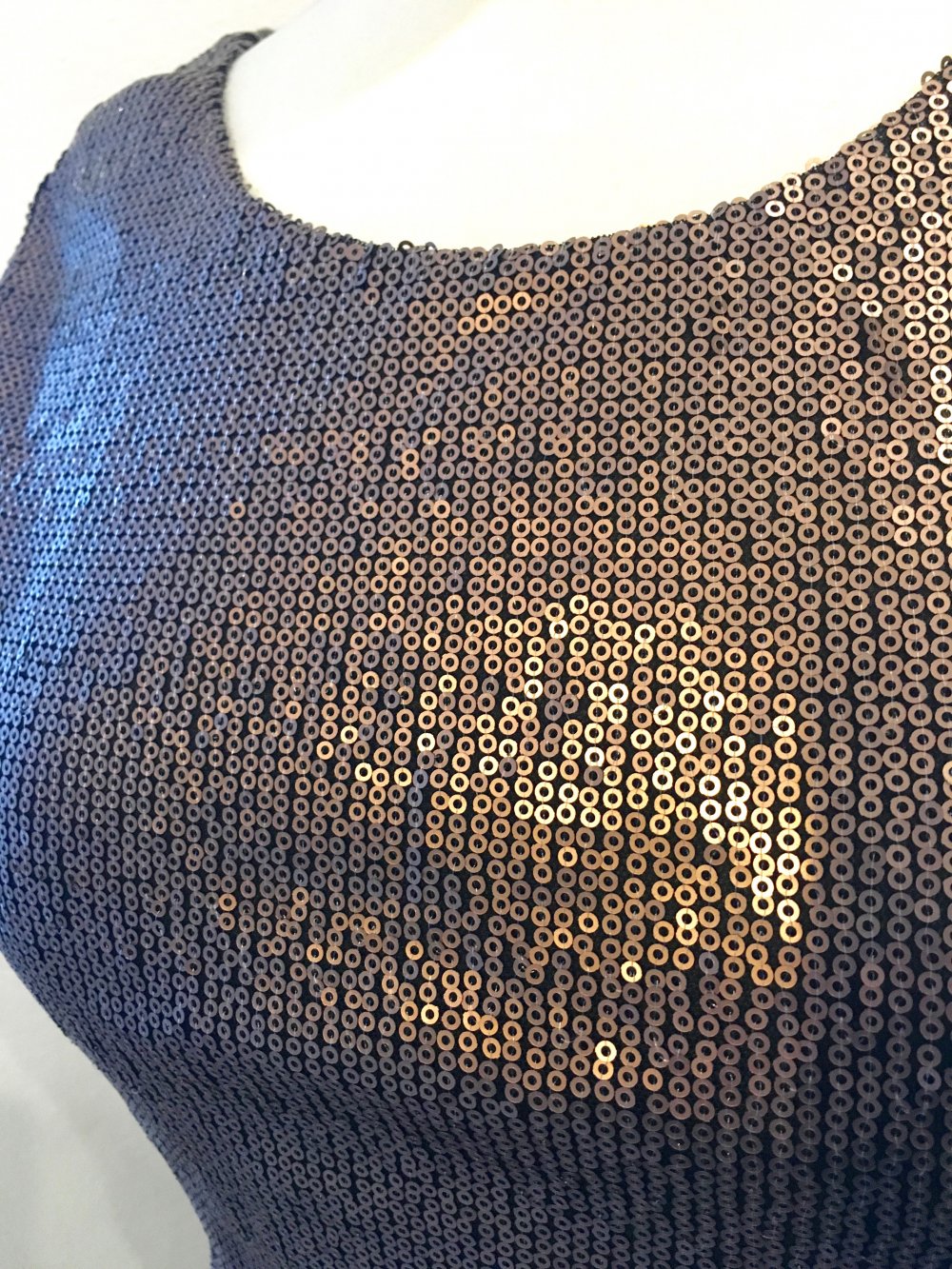 Süßes Kleid mit zweilagigen Rock und top in Pailettenoptik Gr. XS Olivgrün Khaki Bronze 