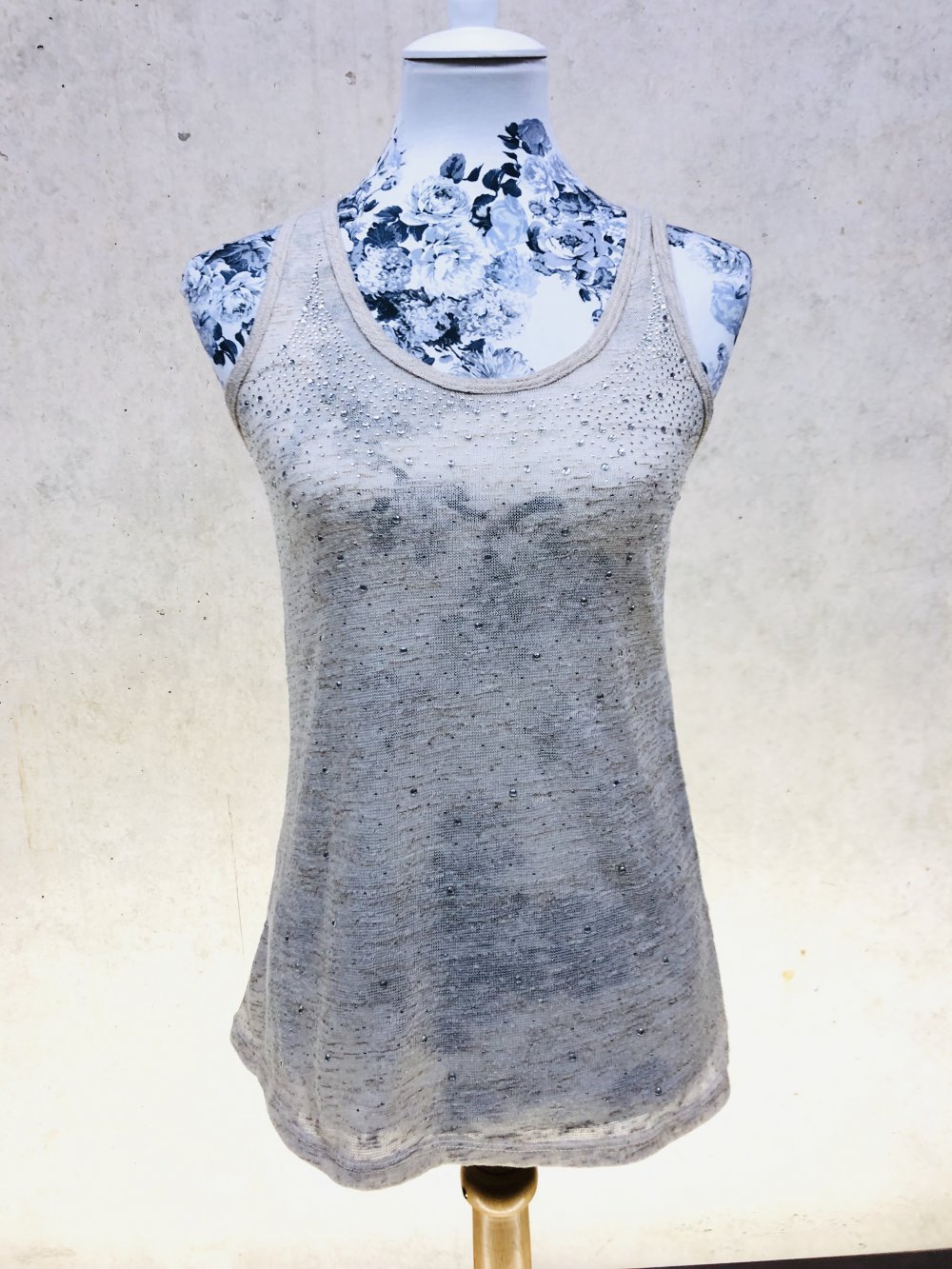 L‘olive verte Edles Top mit Steinchen und spitze Strass S 38