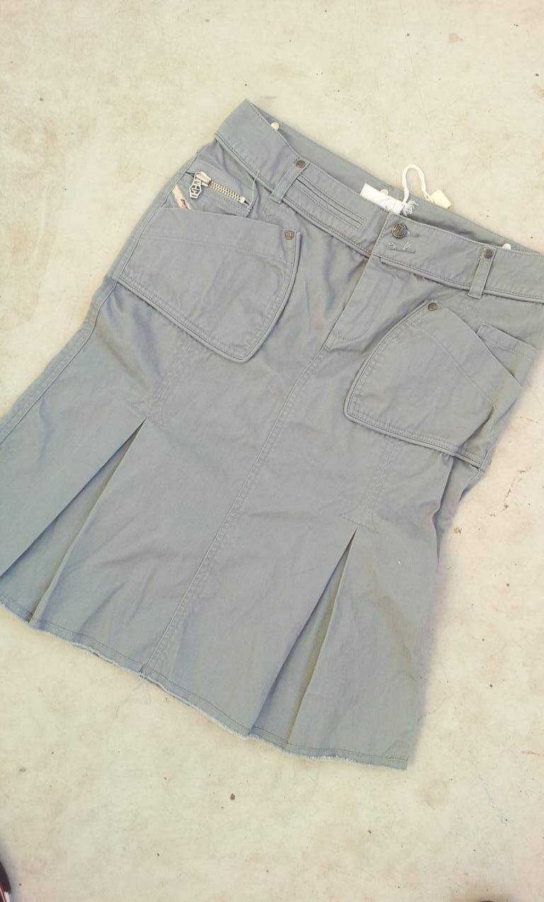 Diesel Jeans-Rock in W28 38, Salbeigrün/Khaki/Grau, Falten, NEU