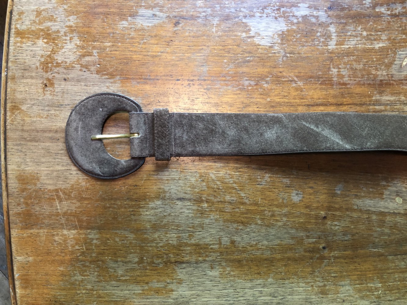 Brauner Gürtel aus Leder