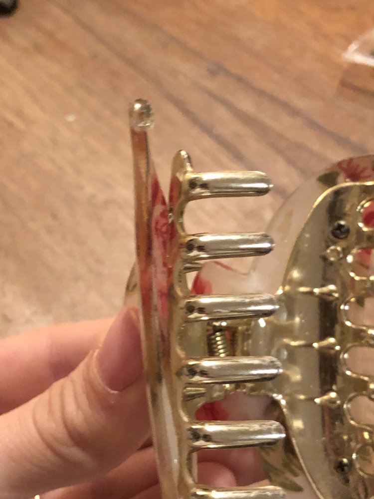 Wunderschöne blumige Haarklammer 