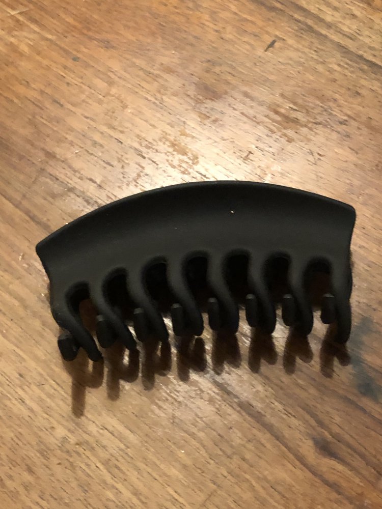 Schwarz matte Haarklammer