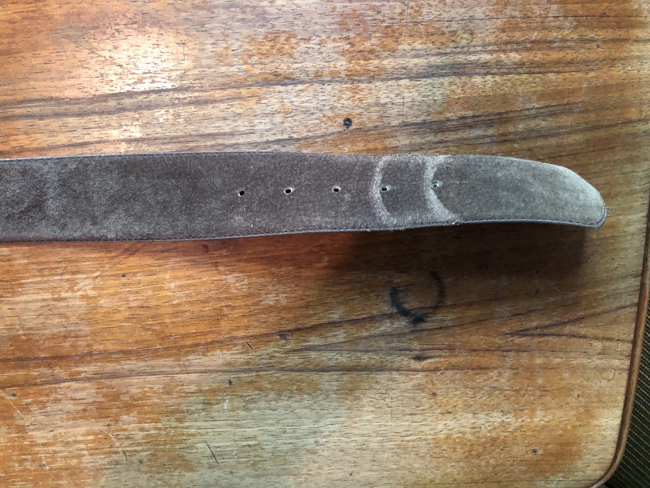 Brauner Gürtel aus Leder