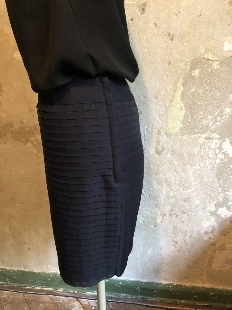 Dunkelblauer eleganter Taillenrock