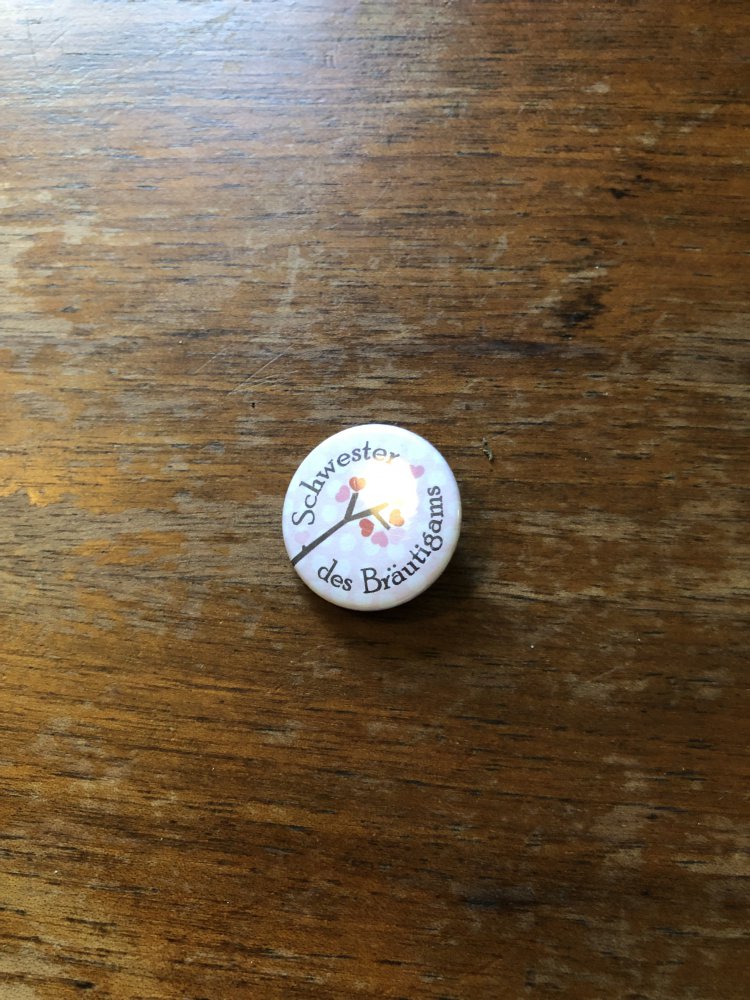 Anstecker Schwester des Bräutigams 