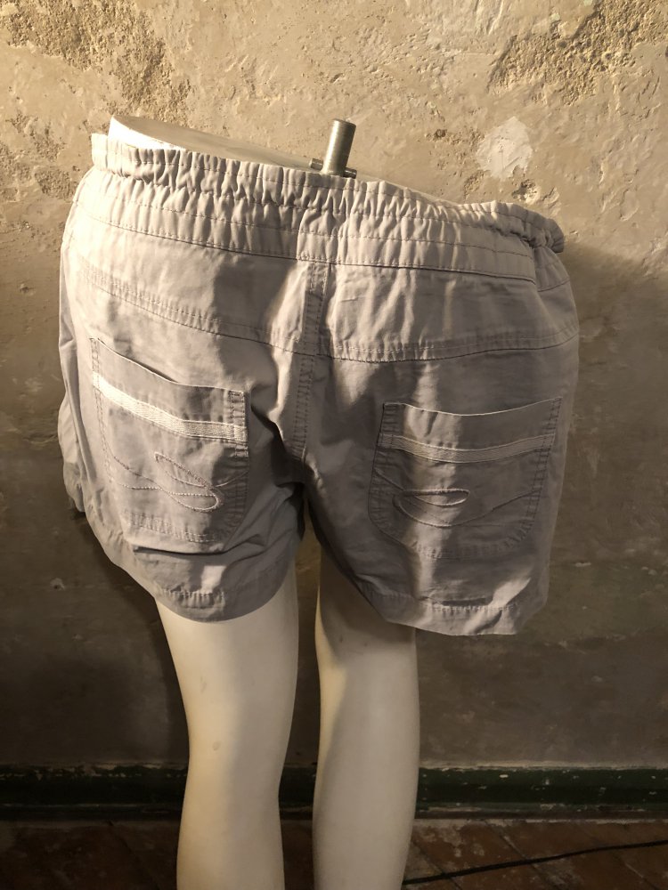 Hellgraue Shorts von Esprit