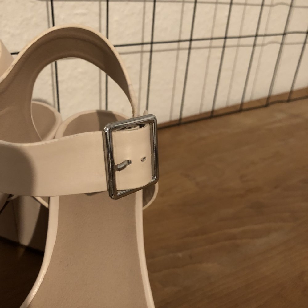 Plateau Pumps von asos