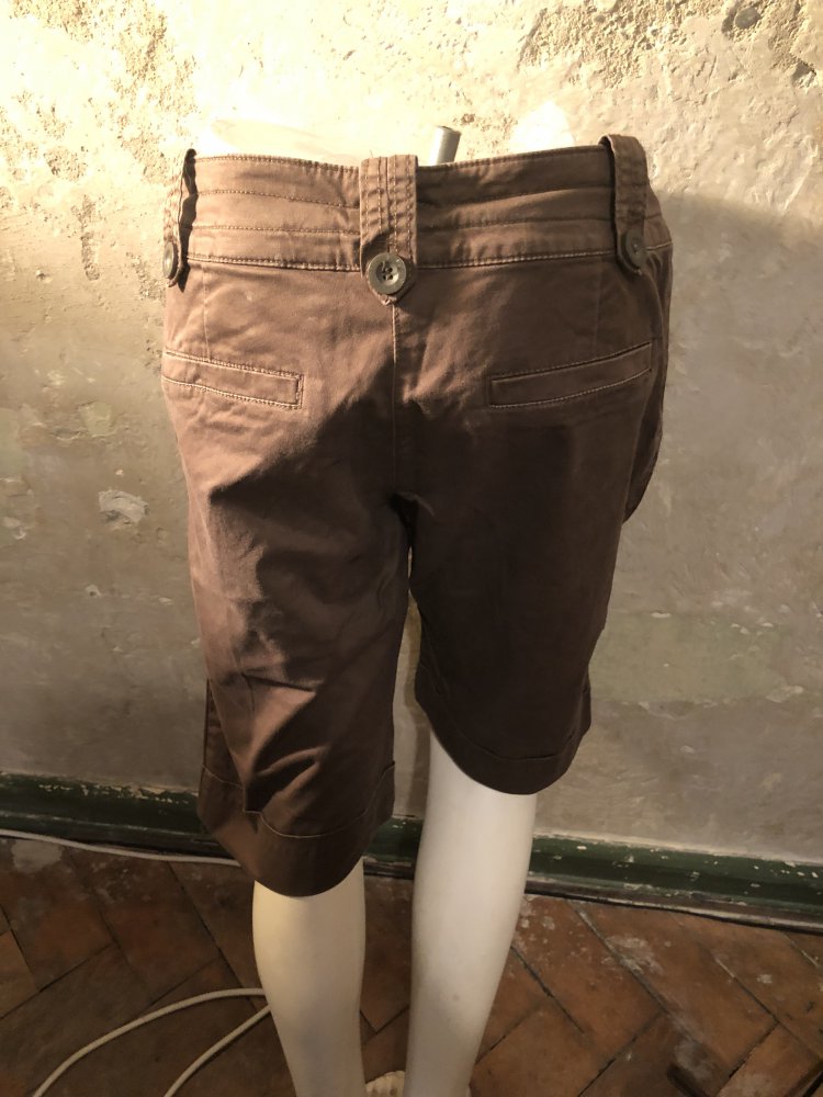 Braune Bermudahose