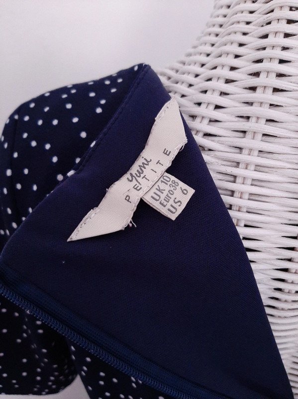 Dunkelblaues Yumi Petite Kleid mit weißen Punkten | Gr. 38 | Gepunktet | Swing Dress