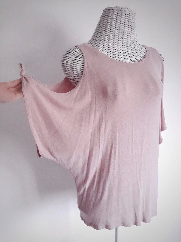 Rosa Amisu Cold-Shoulder-Oberteil | Gr. XS (eher Gr. S/M) | Oversize | Sommer