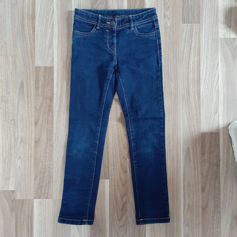 Dunkelblaue Jeans