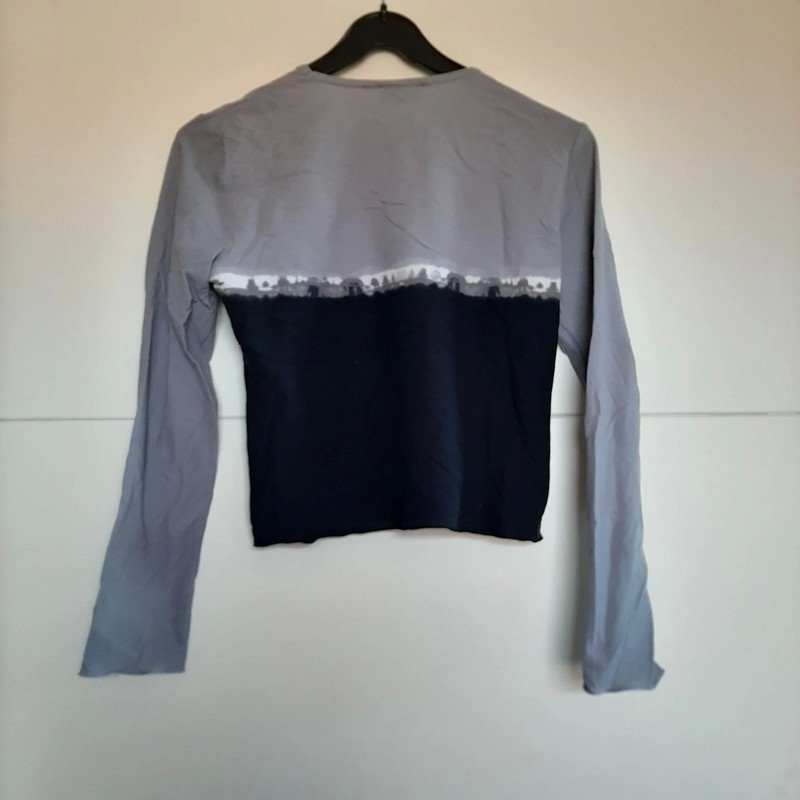Grau/ Schwarzer Pulli