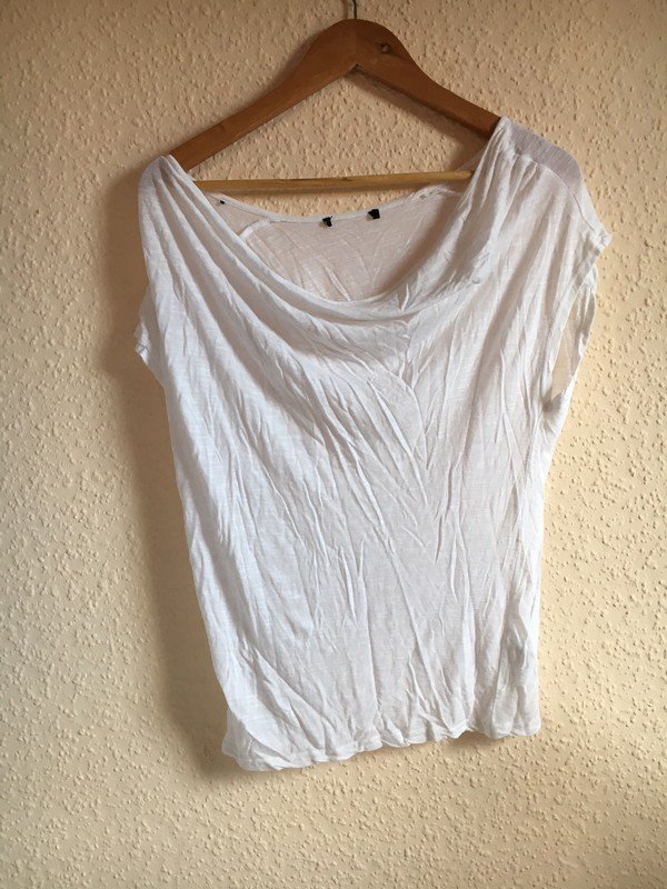 Lockeres weißes T-shirt