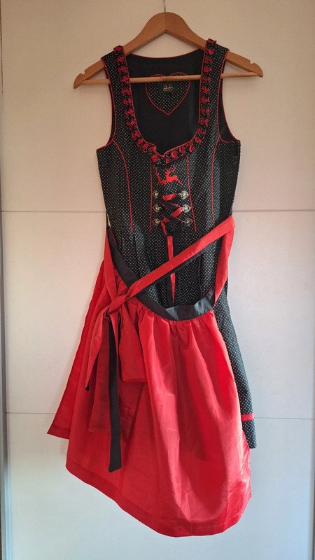 Wiesnkönig Dirndl