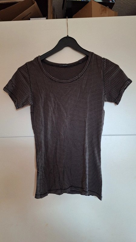 Gestreiftes Opus T-Shirt