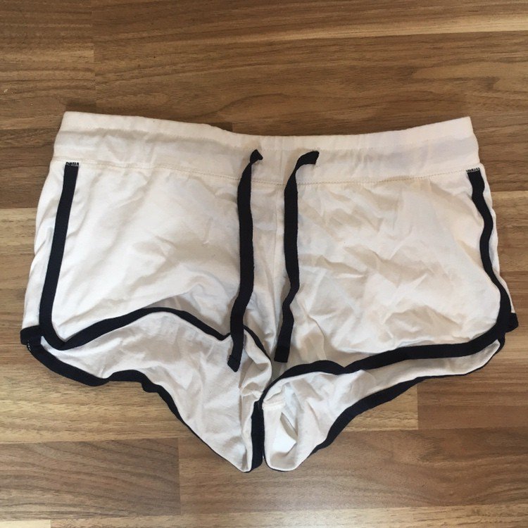 Kurze Stoffshorts (weiß)