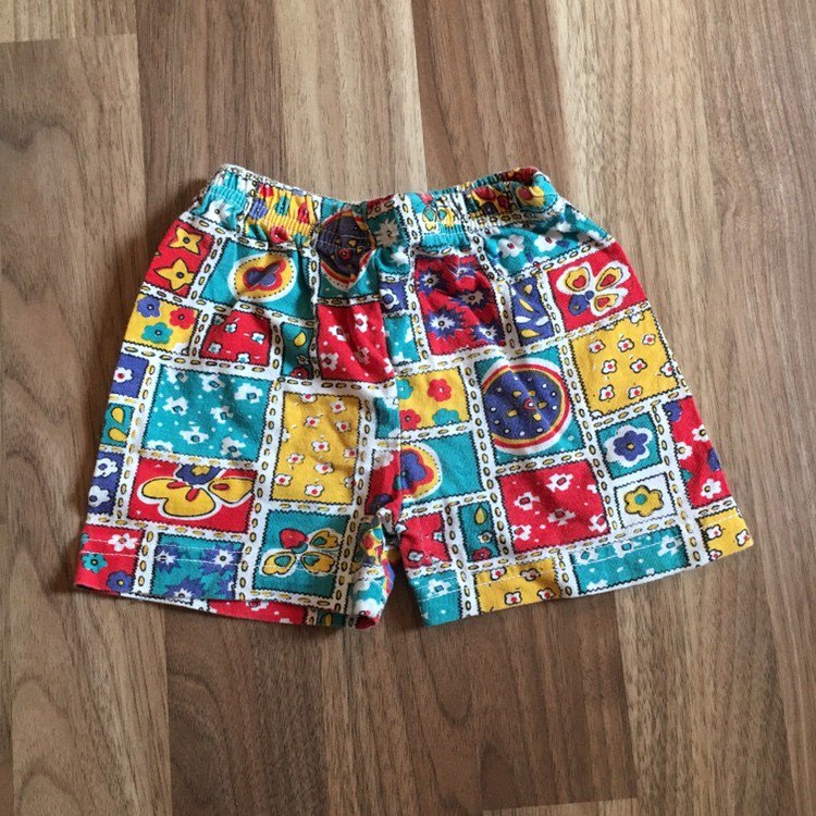 Bunte Shorts (80)