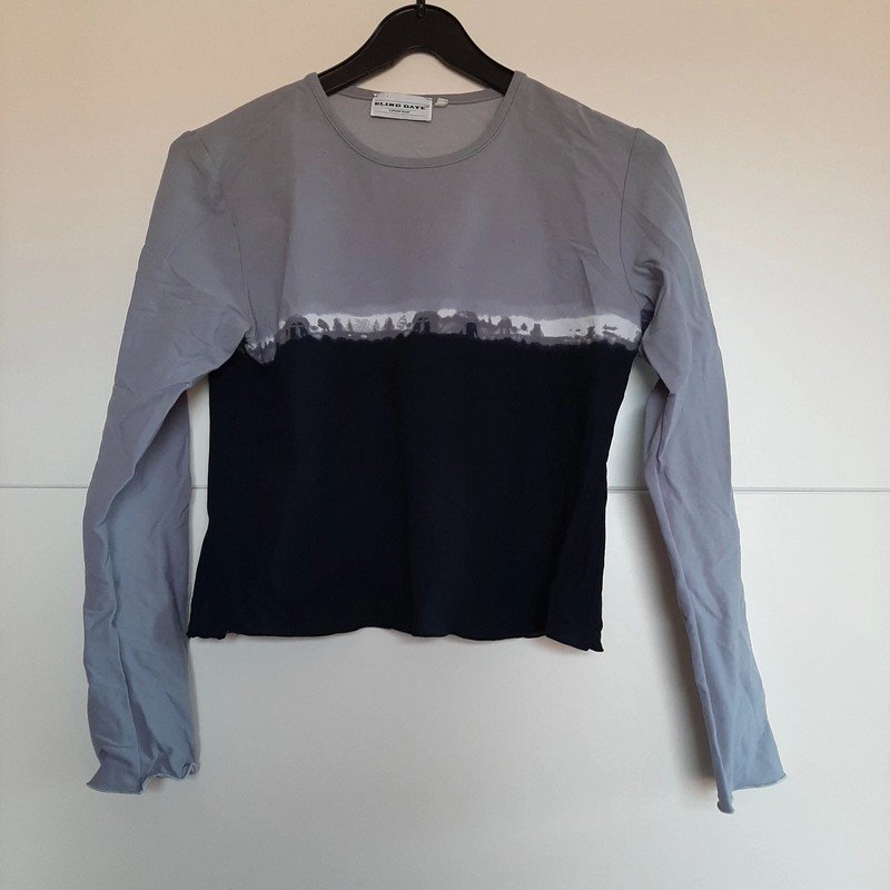 Grau/ Schwarzer Pulli