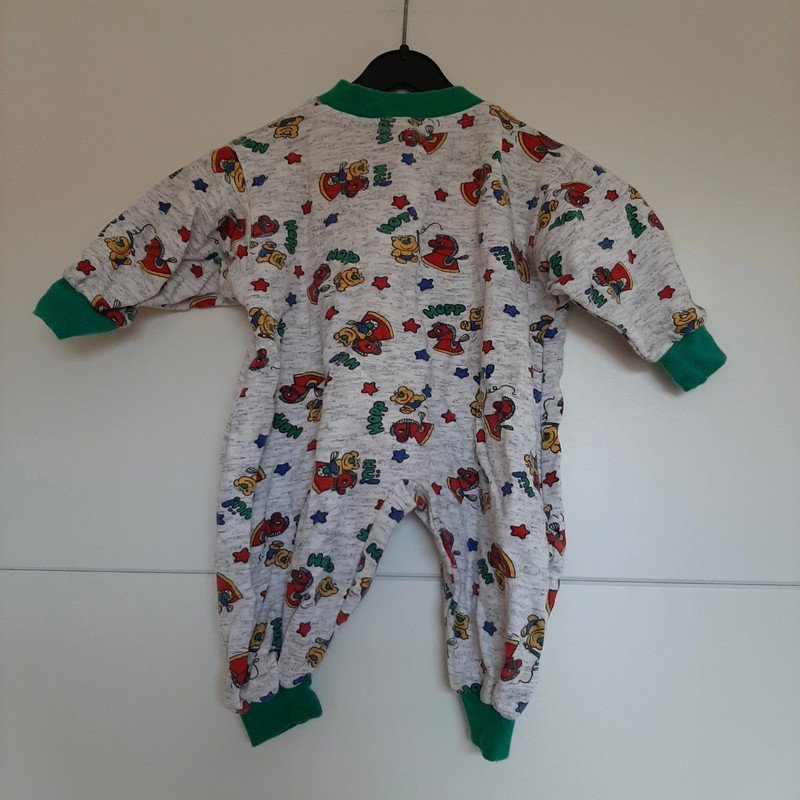 Einteiler (grau mit Aufdruck)