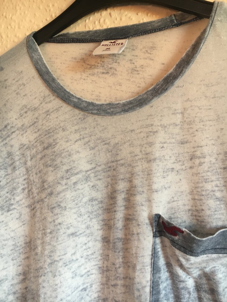 Hollister Tshirt