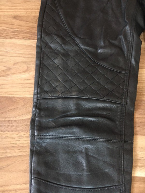 Schwarze Faux Lederhose von H&M
