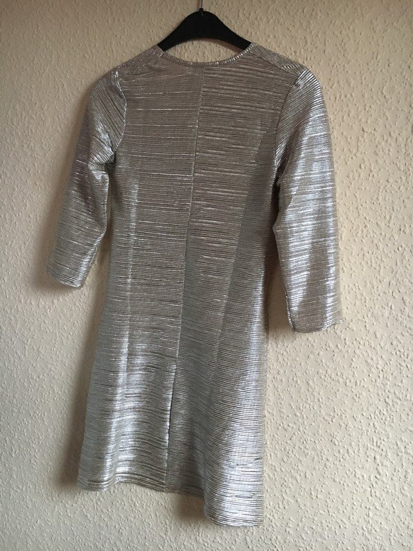 Kurzes Kleid (Metallic)