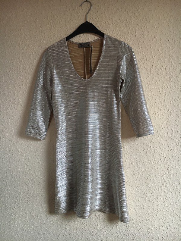 Kurzes Kleid (Metallic)