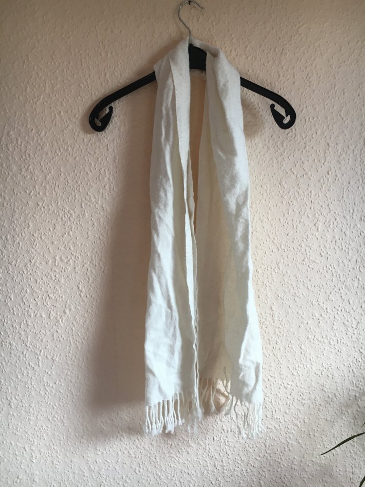 Weißer Schal