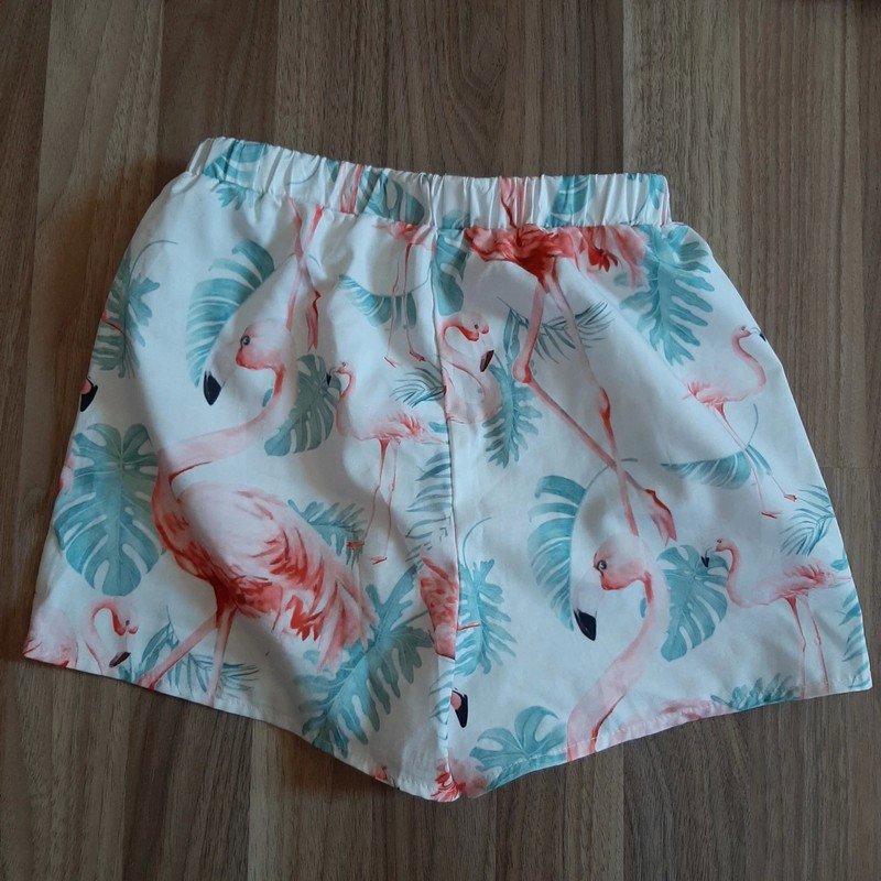 Kurze Hose mit Flamingos