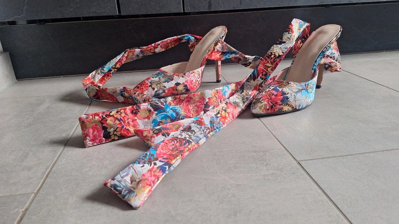 NEU Sommerliche High Heels