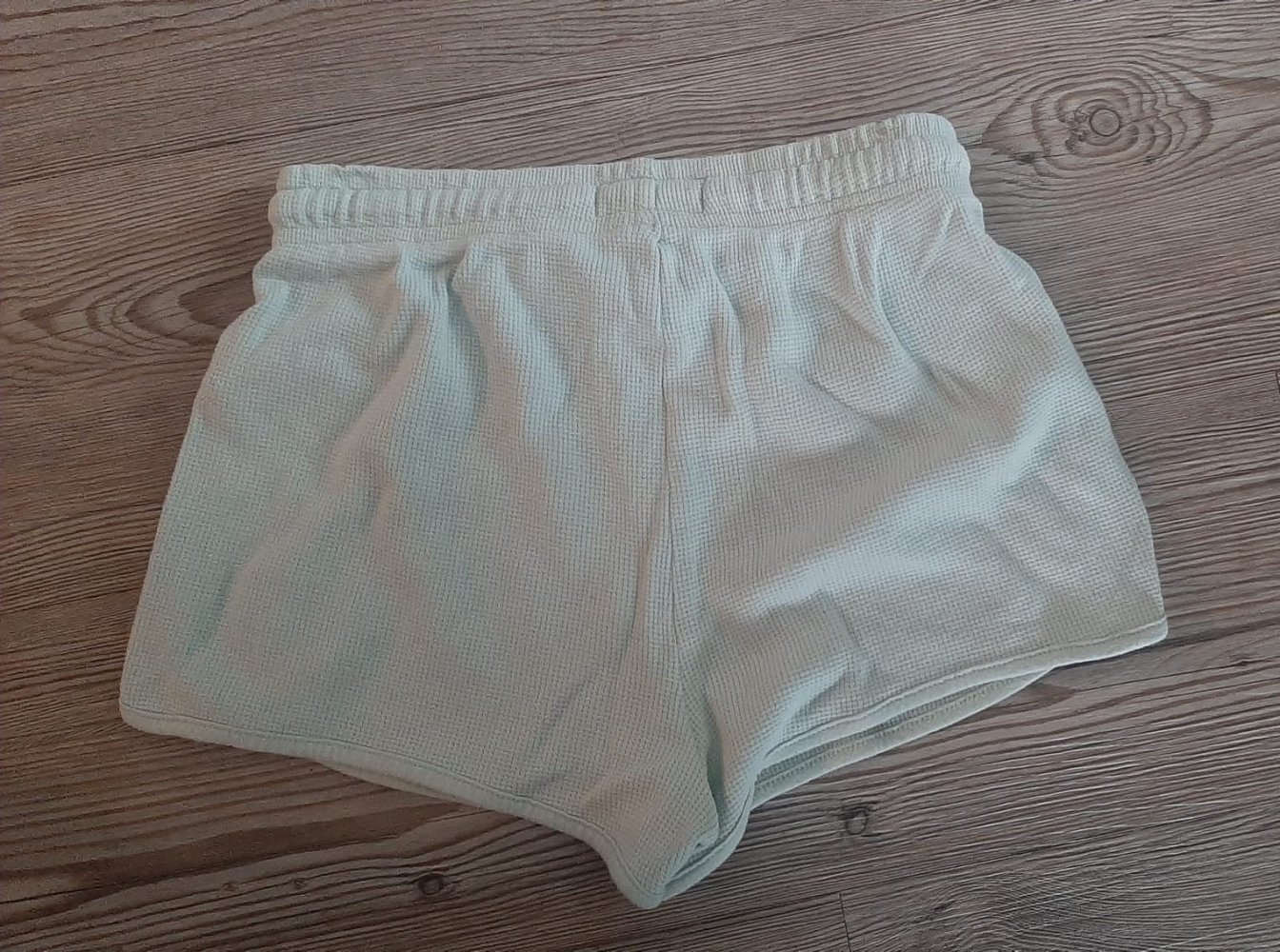 Mintgrüne Shorts Waffeloptik