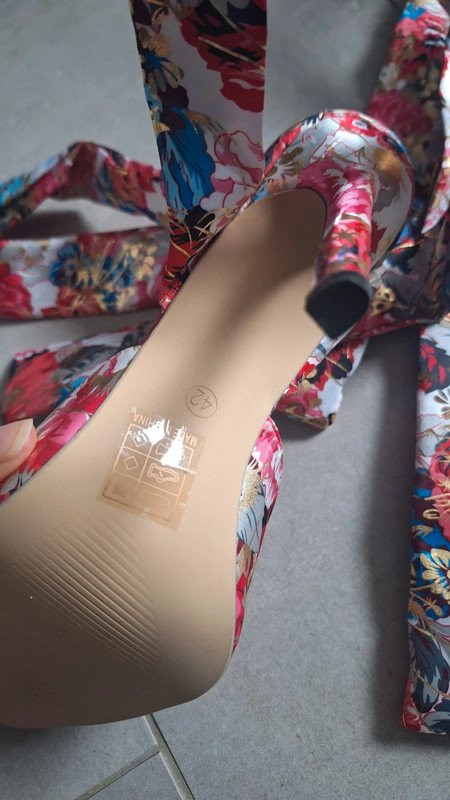 NEU Sommerliche High Heels