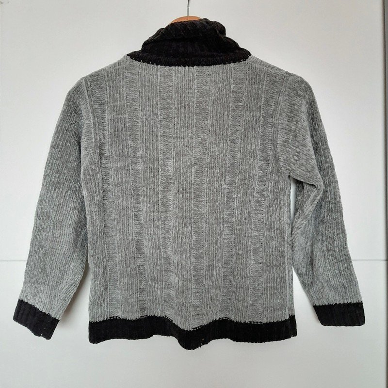 Strickpullover mit Kragen