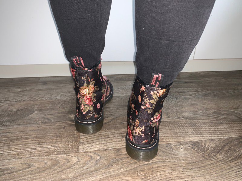 Neuwertige Dr.Marten Boots Gr.38 Blumenmuster