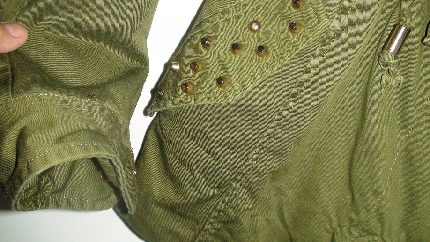Leichte neuwertige Jack mit Nieten Gr.38