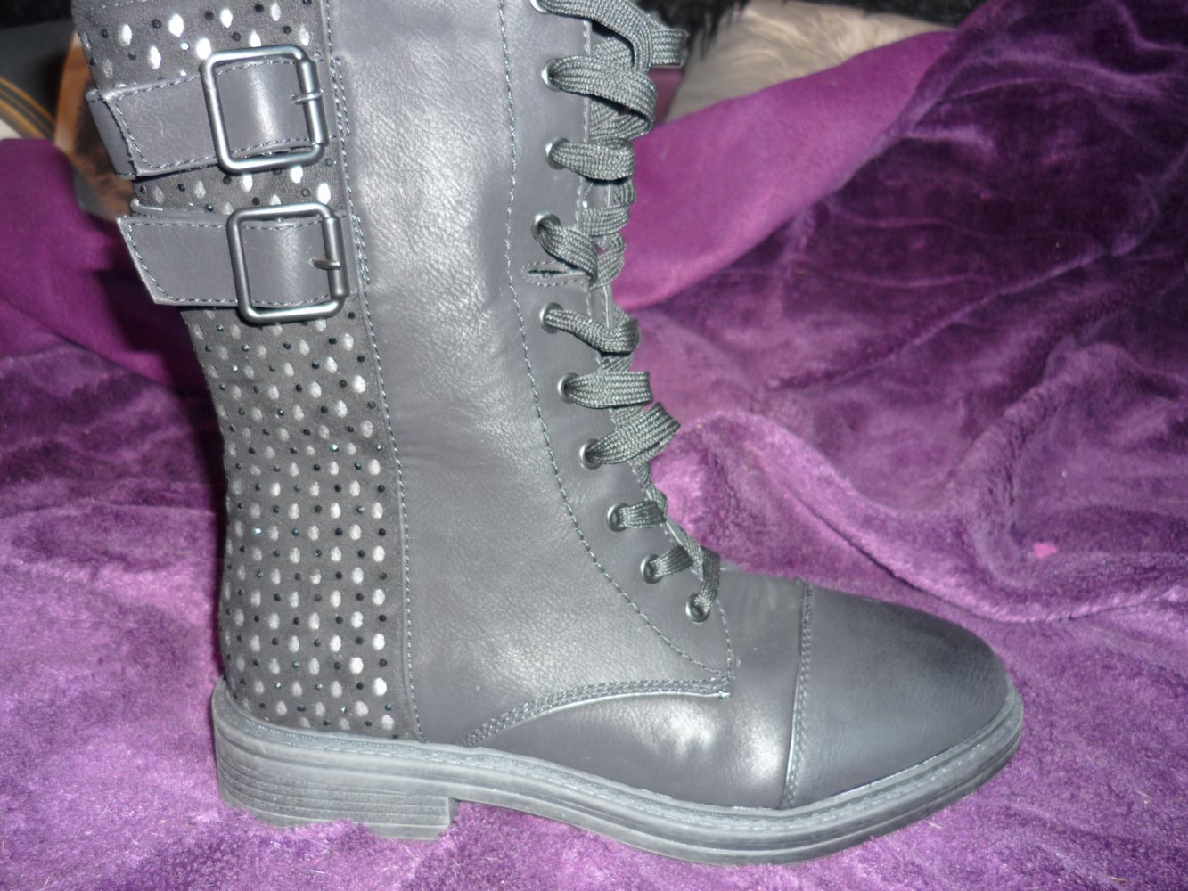 NEU! schwarze Stiefel mit Schnallen Gr. 38 Gothic