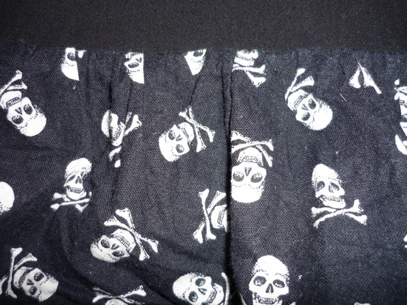 Rock mit Skulls Gothic Rockabilly Punk