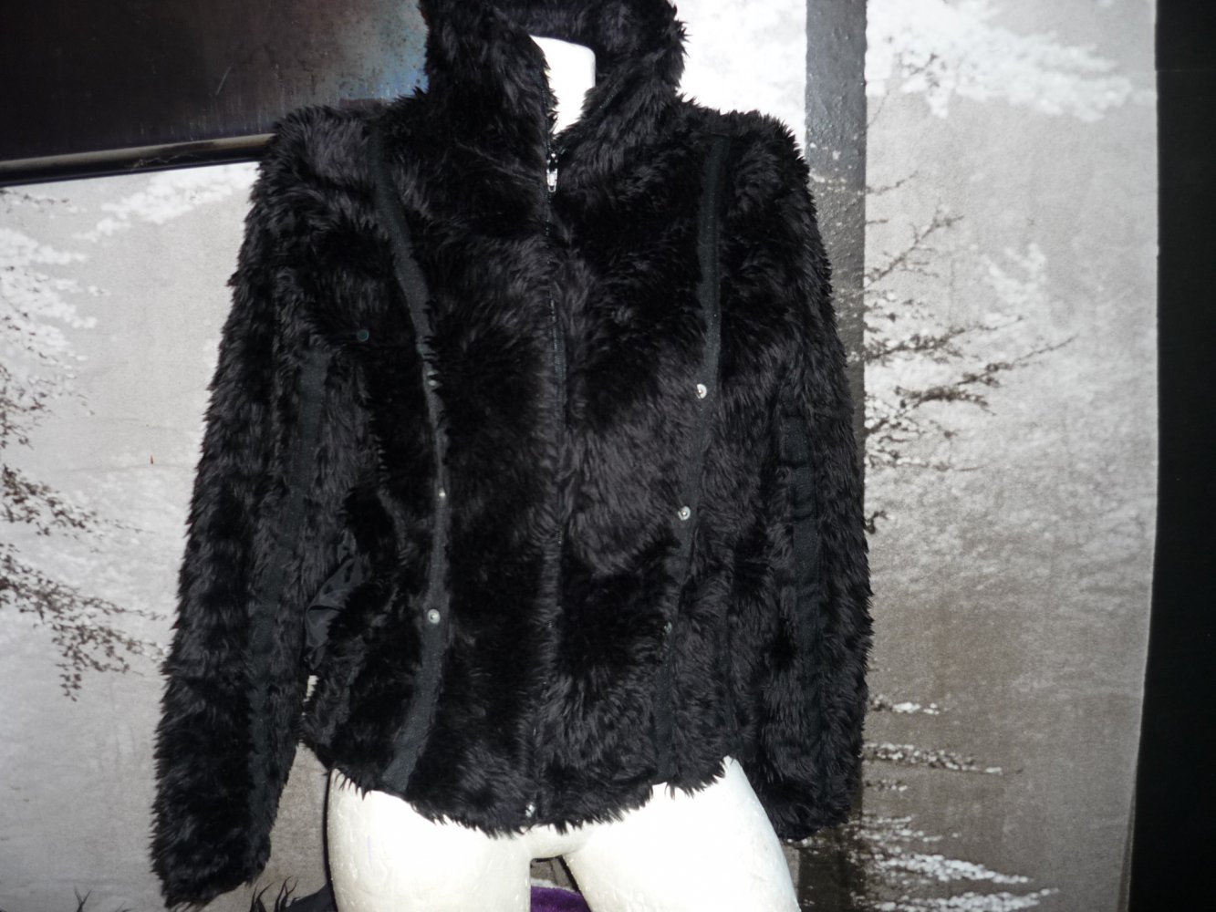 Kunstfelljacke mit Nieten Gothic Gr. 38 M