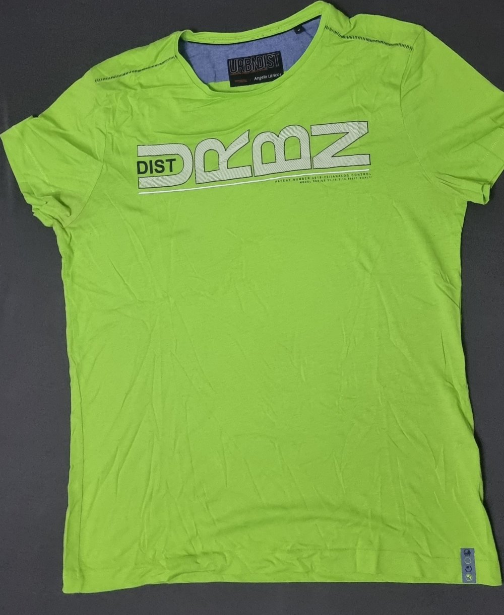 Giftgrünes Shirt UrbnDist