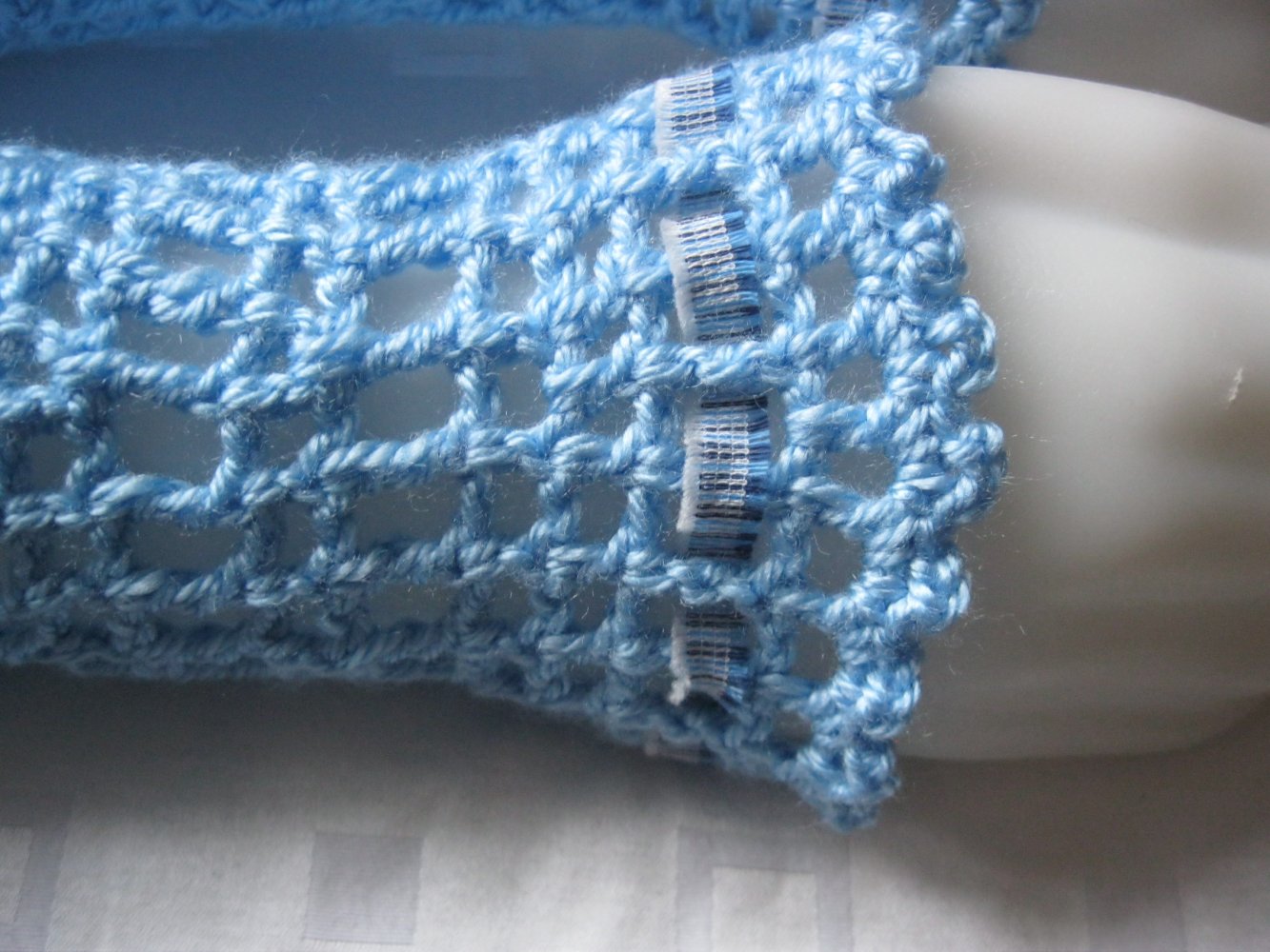 NEU Pulswärmer/Handstulpen gehäkelt Handmade Hellblau