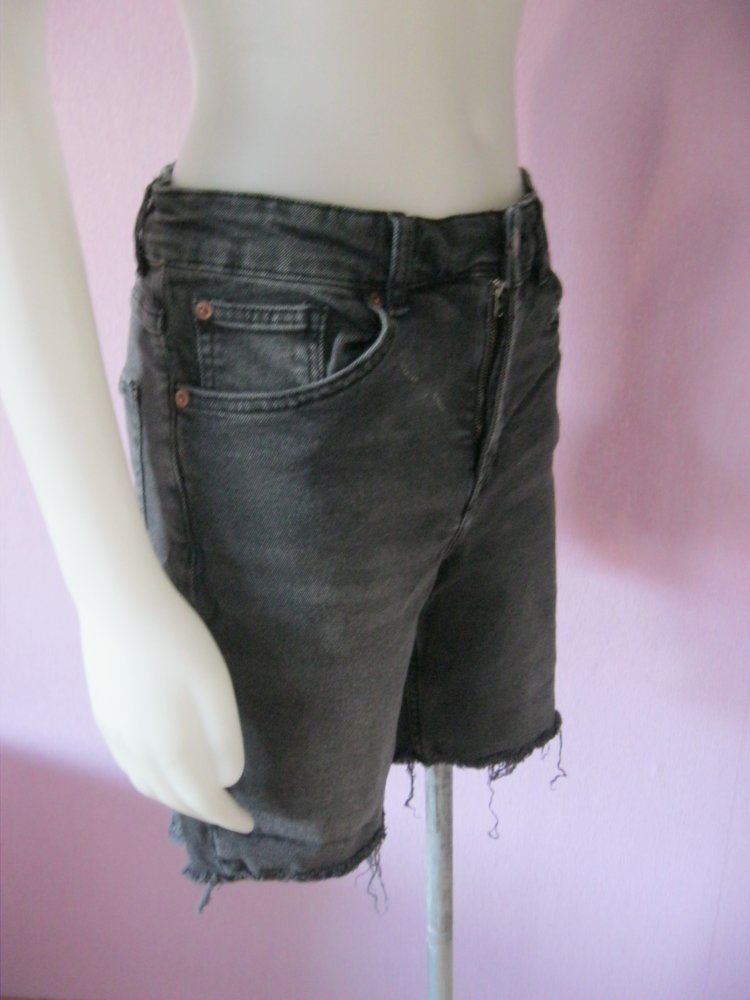 H&M Divided Jeans Shorts Baumwolle Schwarz 40