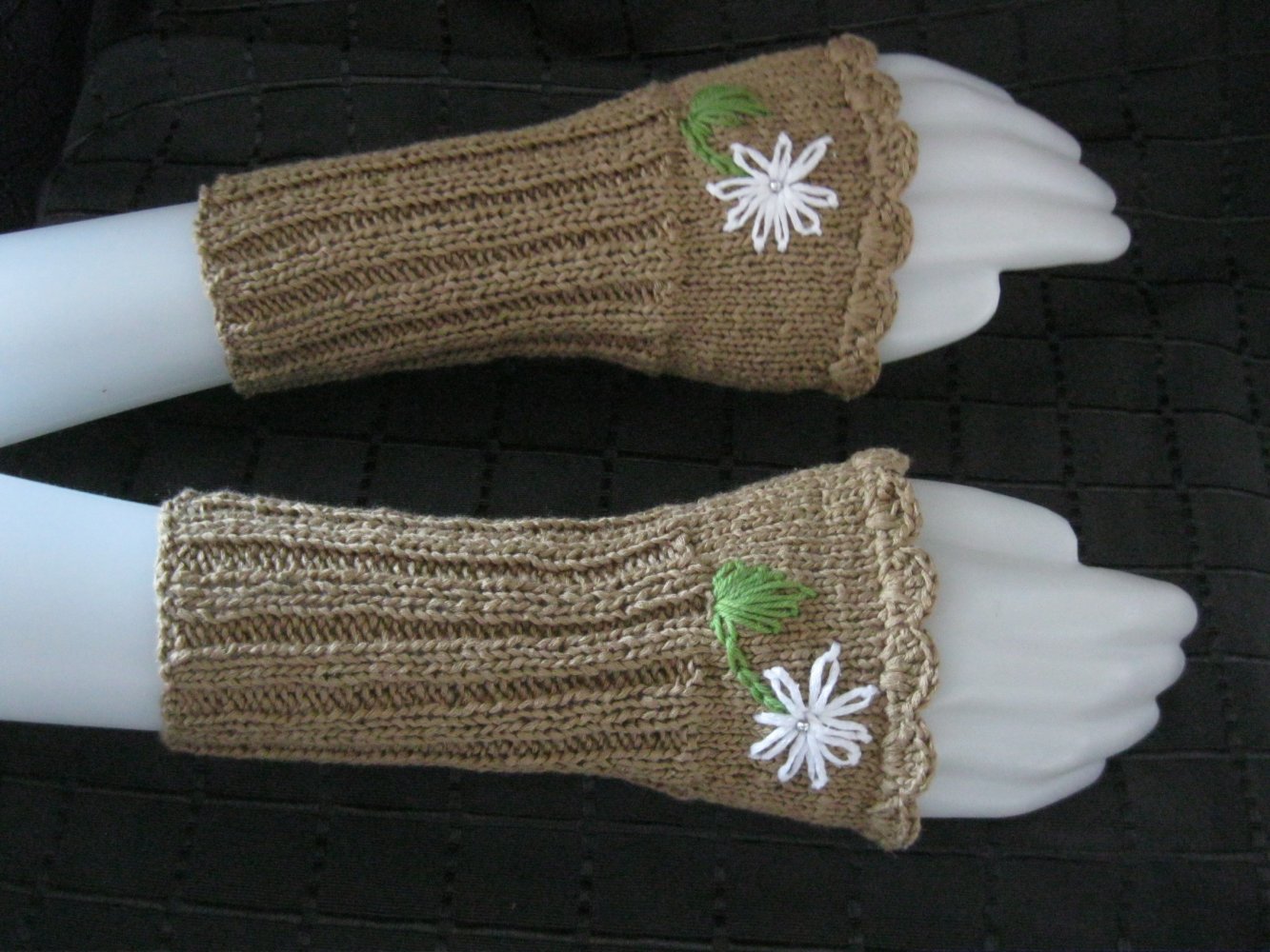 NEU Pulswärmer Stickerei Baumwolle Handmade Hand-Stulpen Braun